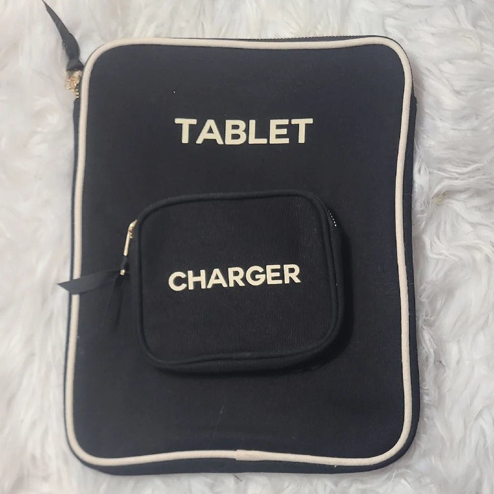 BAG-ALL  TABLE CASE 11